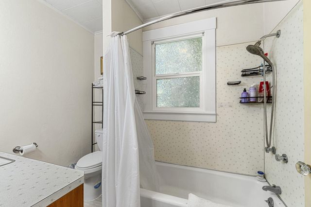 17 Maple Drive, Weott, CA 95571