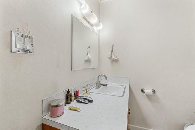 17 Maple Drive, Weott, CA 95571