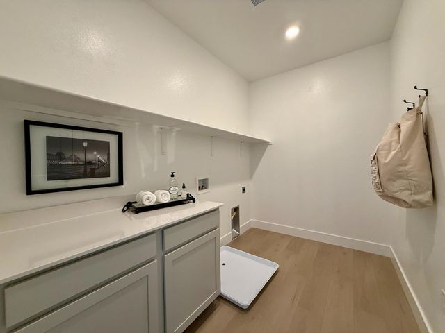 10132 Keynote St, Roseville, CA 95747