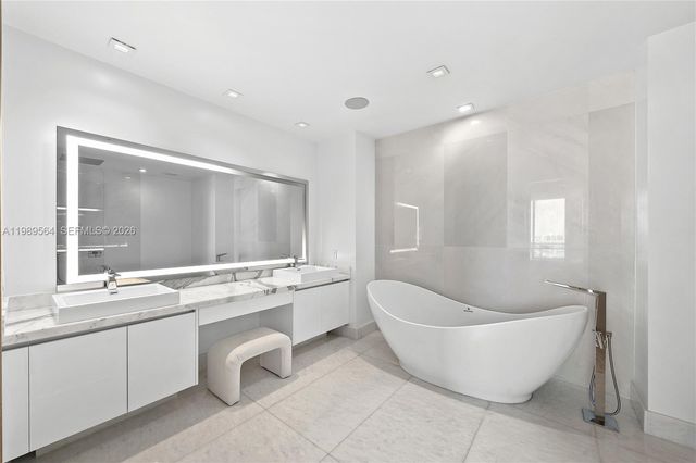300 Sunny Isles Blvd 4-TS-03, Sunny Isles Beach, FL 33160