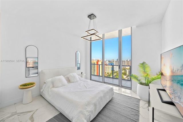 300 Sunny Isles Blvd 4-TS-03, Sunny Isles Beach, FL 33160