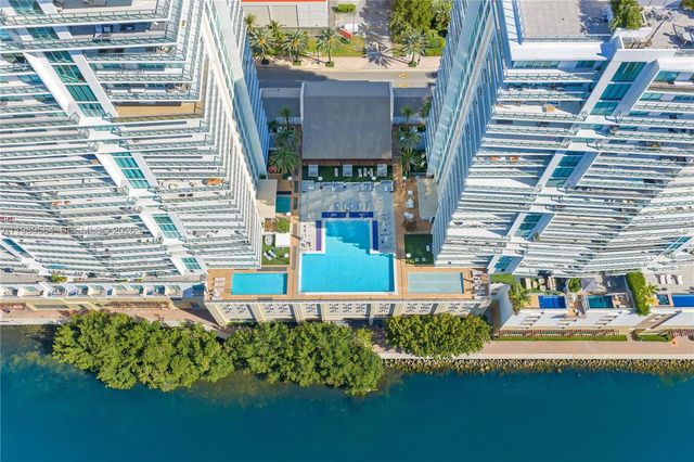 300 Sunny Isles Blvd 4-TS-03, Sunny Isles Beach, FL 33160