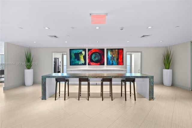 300 Sunny Isles Blvd 4-TS-03, Sunny Isles Beach, FL 33160