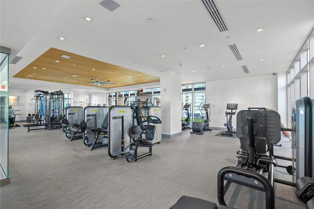 300 Sunny Isles Blvd 4-TS-03, Sunny Isles Beach, FL 33160