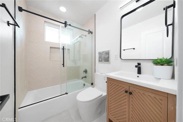 5826 Bolivia, Buena Park, CA 90620