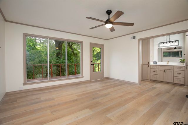 431 Lone Star Ln, Hideaway, TX 75771
