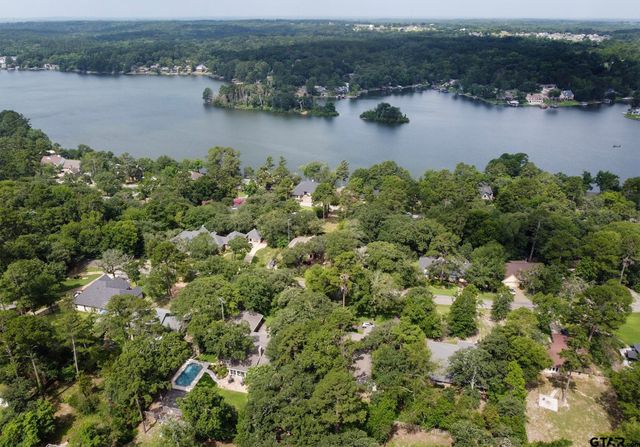 431 Lone Star Ln, Hideaway, TX 75771