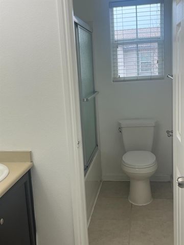 3611 Alcove Way, Clovis, CA 93619