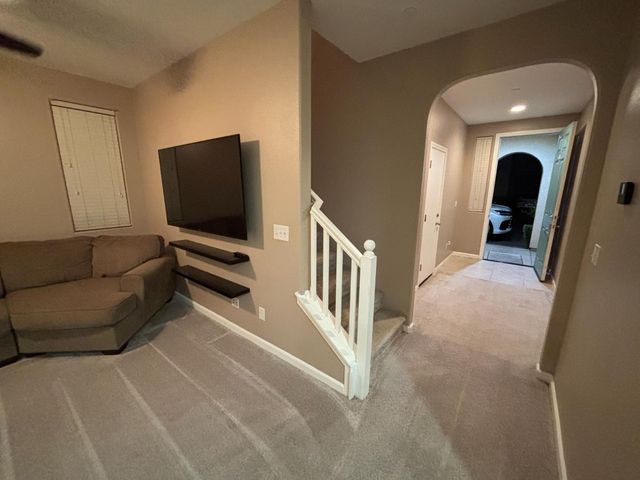 3611 Alcove Way, Clovis, CA 93619