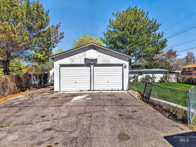 640 E Cedar Street, Pocatello, ID 83201