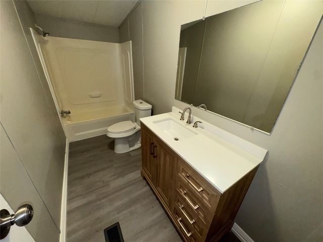 5809 Black Springs Lane, Joshua, TX 76058