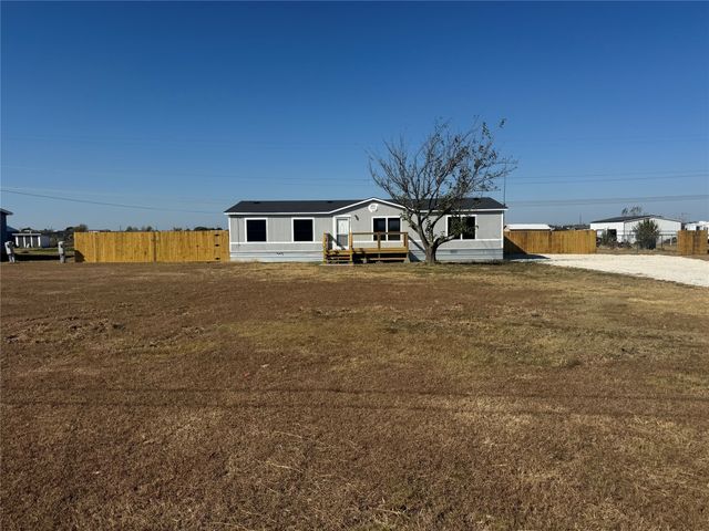 5809 Black Springs Lane, Joshua, TX 76058