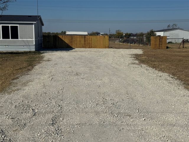 5809 Black Springs Lane, Joshua, TX 76058