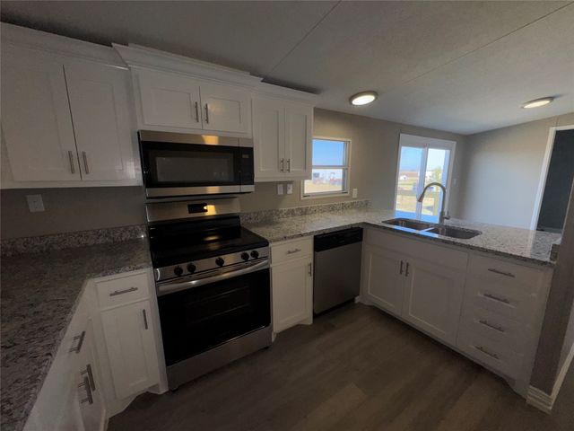 5809 Black Springs Lane, Joshua, TX 76058