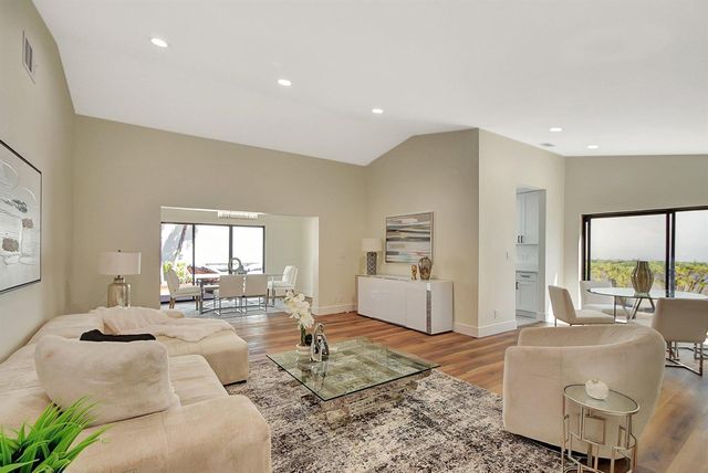 21440 Campo Allegro Drive, Boca Raton, FL 33433