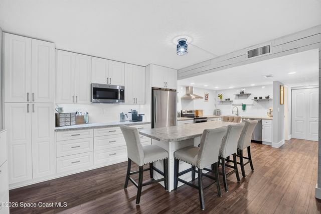 1649 Sunny Brook Lane NE B101, Palm Bay, FL 32905