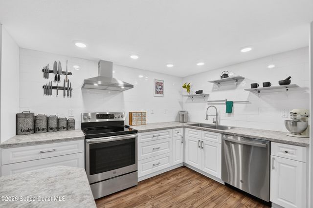 1649 Sunny Brook Lane NE B101, Palm Bay, FL 32905