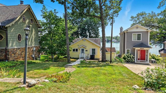 6955 WN Lake Gage Drive, Angola, IN 46703