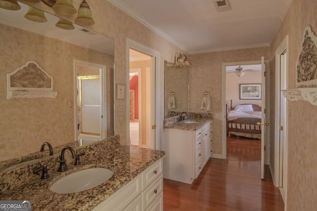 2265 Castle Lake Drive, Tyrone, GA 30290