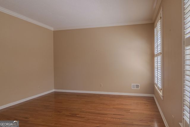 2265 Castle Lake Drive, Tyrone, GA 30290