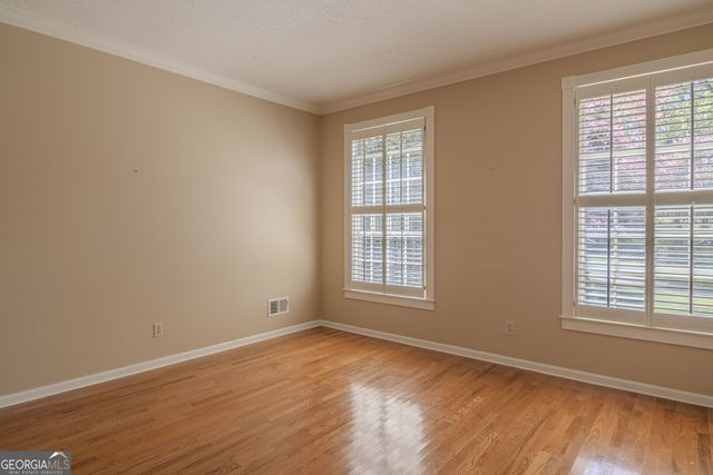 2265 Castle Lake Drive, Tyrone, GA 30290