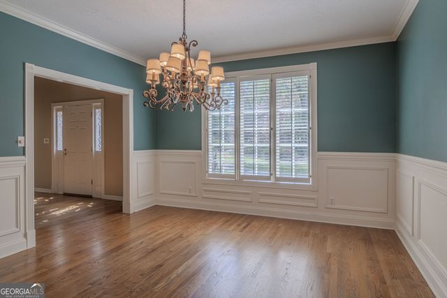 2265 Castle Lake Drive, Tyrone, GA 30290