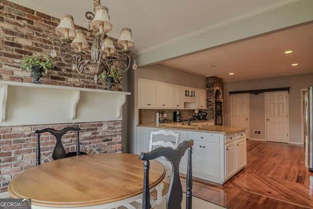 2265 Castle Lake Drive, Tyrone, GA 30290