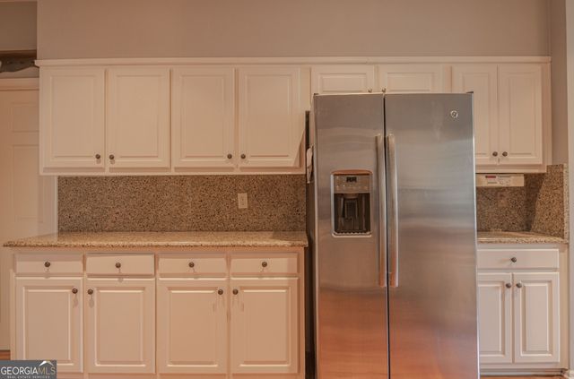 2265 Castle Lake Drive, Tyrone, GA 30290