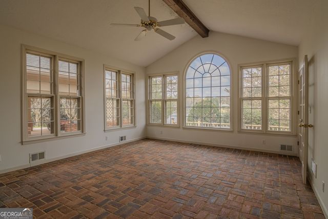2265 Castle Lake Drive, Tyrone, GA 30290
