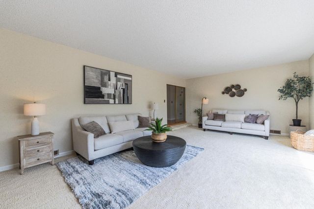 15084 Green Oak Place, Salinas, CA 93907