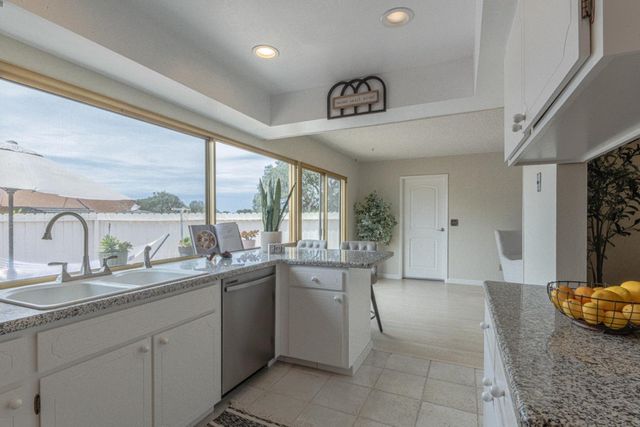15084 Green Oak Place, Salinas, CA 93907