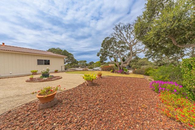 15084 Green Oak Place, Salinas, CA 93907