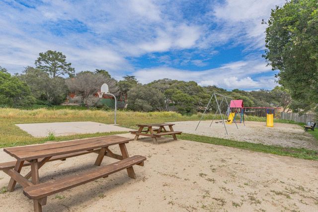 15084 Green Oak Place, Salinas, CA 93907