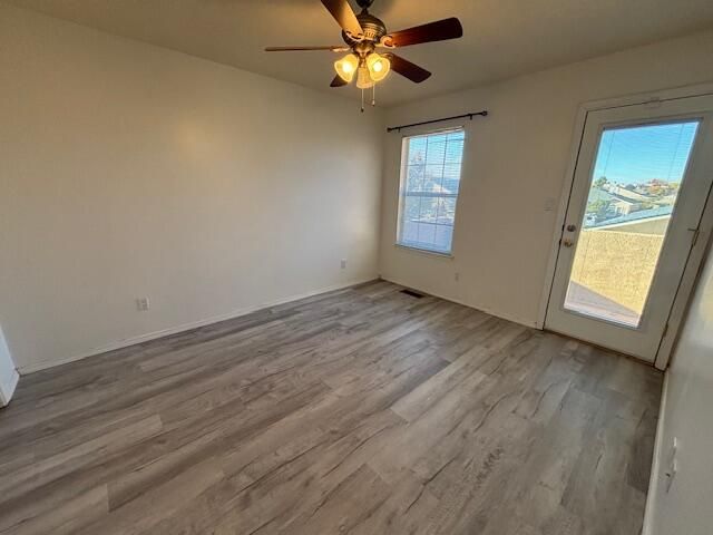 7608 Lakewood Avenue NW, Albuquerque, NM 87120