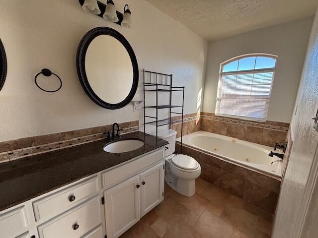 7608 Lakewood Avenue NW, Albuquerque, NM 87120