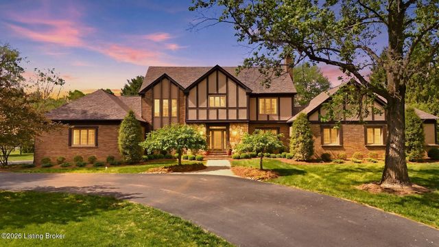 12409 Lucas Ln, Anchorage, KY 40223