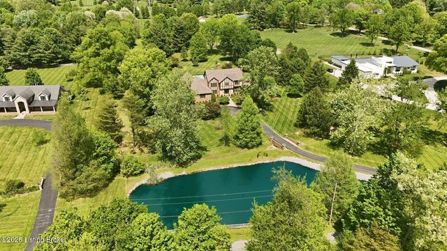 12409 Lucas Ln, Anchorage, KY 40223