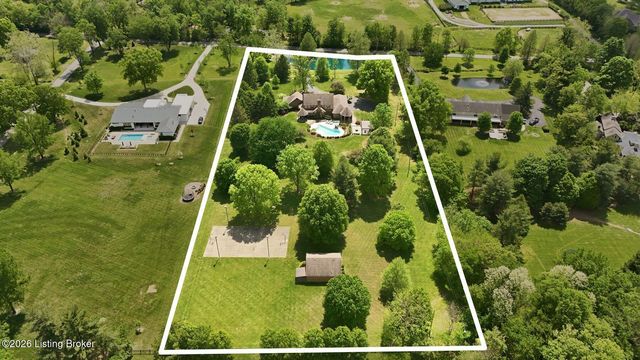 12409 Lucas Ln, Anchorage, KY 40223