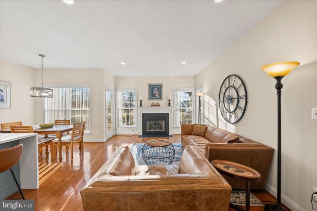 20026 VALHALLA SQ, Ashburn, VA 20147