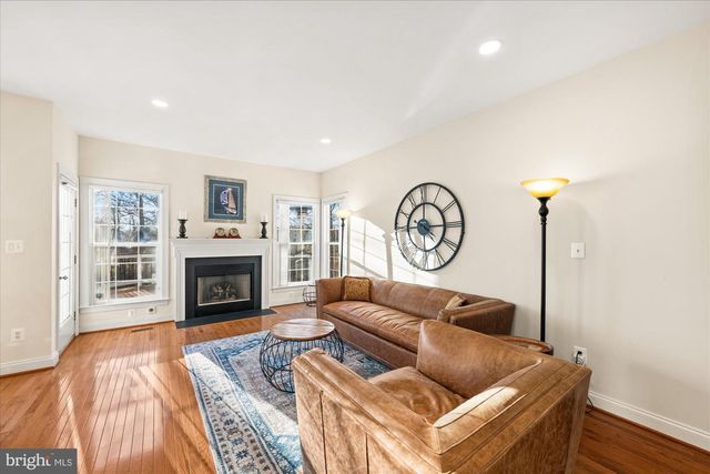 20026 VALHALLA SQ, Ashburn, VA 20147