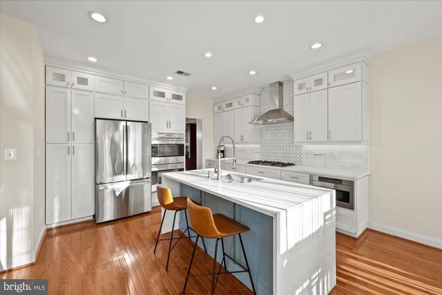 20026 VALHALLA SQ, Ashburn, VA 20147