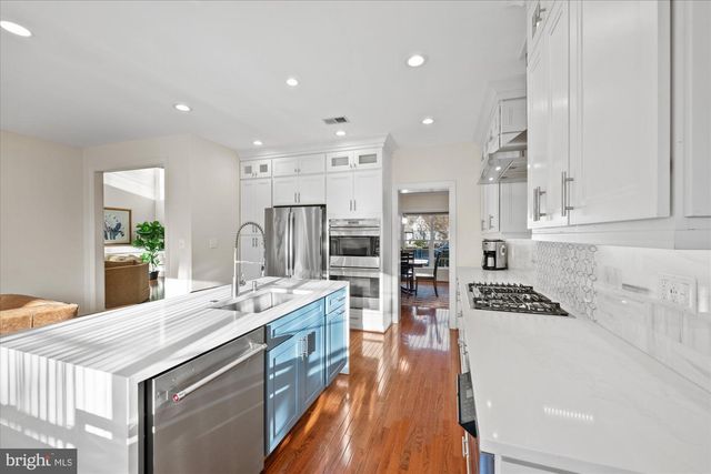 20026 VALHALLA SQ, Ashburn, VA 20147