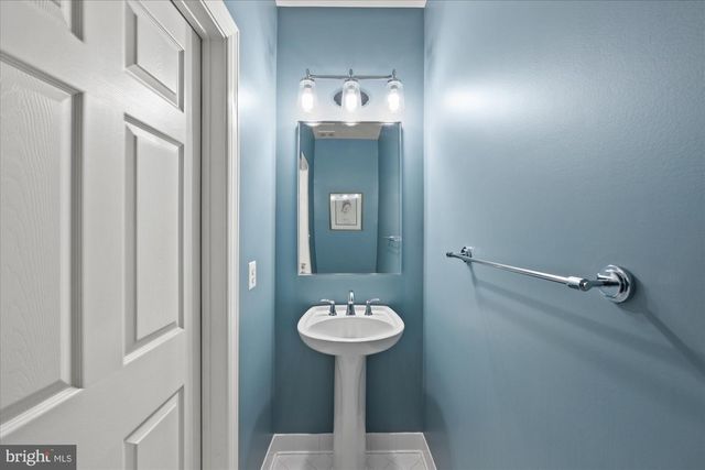 20026 VALHALLA SQ, Ashburn, VA 20147