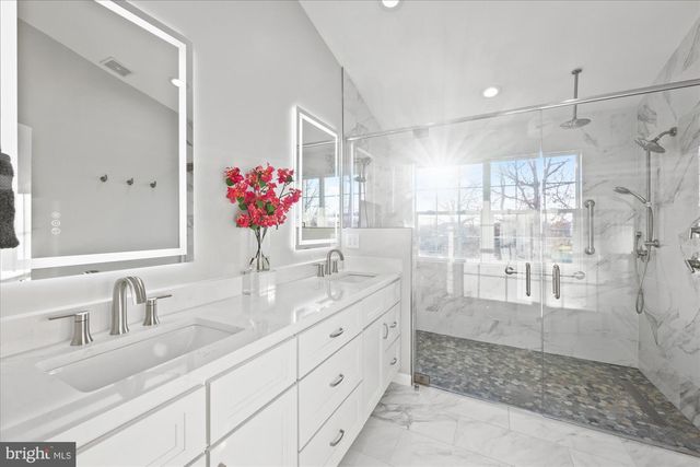 20026 VALHALLA SQ, Ashburn, VA 20147