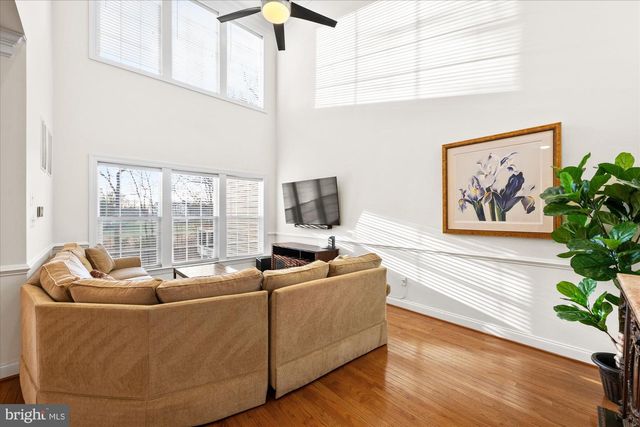 20026 VALHALLA SQ, Ashburn, VA 20147