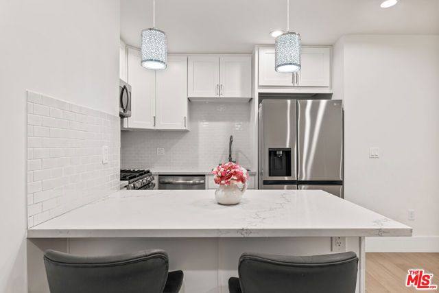 16233 Parthenia Street, North Hills (los Angeles), CA 91343