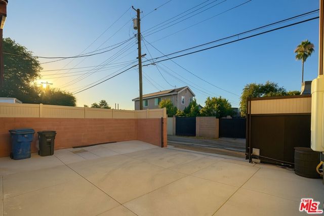 16233 Parthenia Street, North Hills (los Angeles), CA 91343