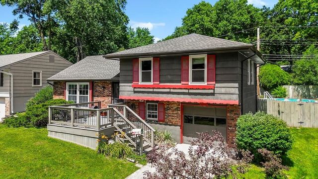 8320 E 133rd Street, Grandview, MO 64030