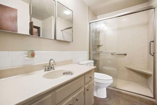 8320 E 133rd Street, Grandview, MO 64030