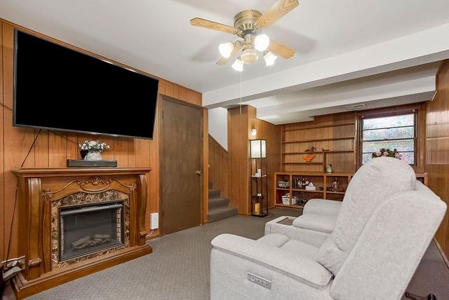 8320 E 133rd Street, Grandview, MO 64030